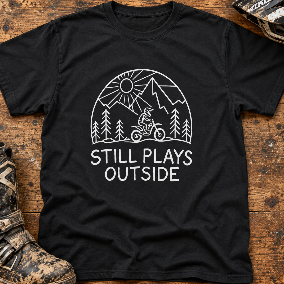 Still Plays Outside - Men's T-shirt