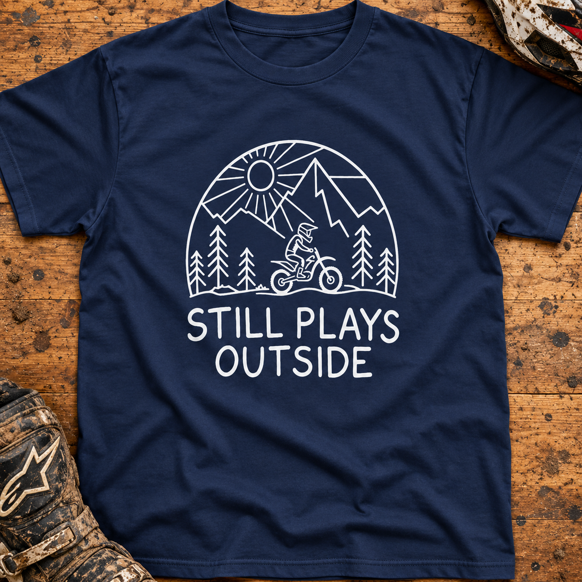 Still Plays Outside - Men's T-shirt