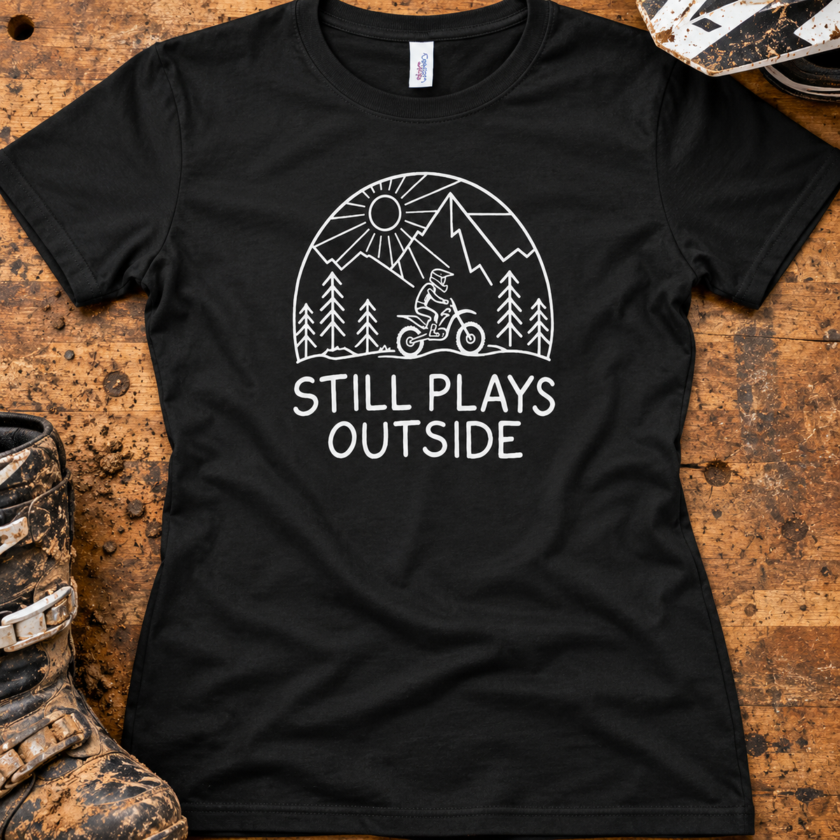 Still Plays Outside - Women's T-shirt