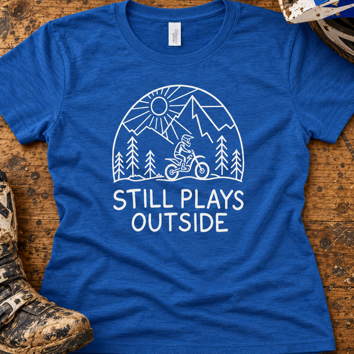 Still Plays Outside - Women's T-shirt